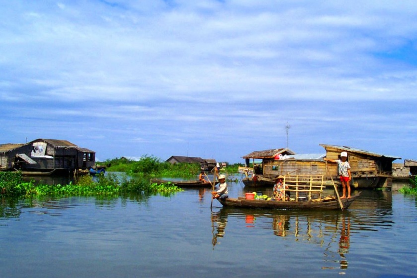 Day 5: Boat Ride On Tonle Sap Lake | Silk Center (Breakfast, Lunch)